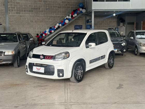 FIAT UNO 1.4 EVO SPORTING 8V FLEX 4P MANUAL FIAT UNO 1.4 EVO SPORTING 8V FLEX 4P MANUAL